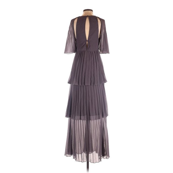 π₯SPECTACULARπ₯ Nordstrom Asos Soft Pleated Tiered Maxi Dress in Gray Lilac - Picture 4 of 10